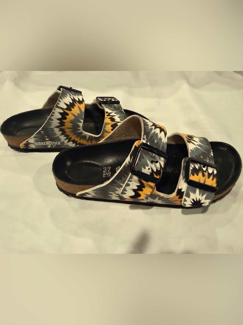 Birkenstock sz37 LIKE NEW Arizona Birco Flor leather tie dye